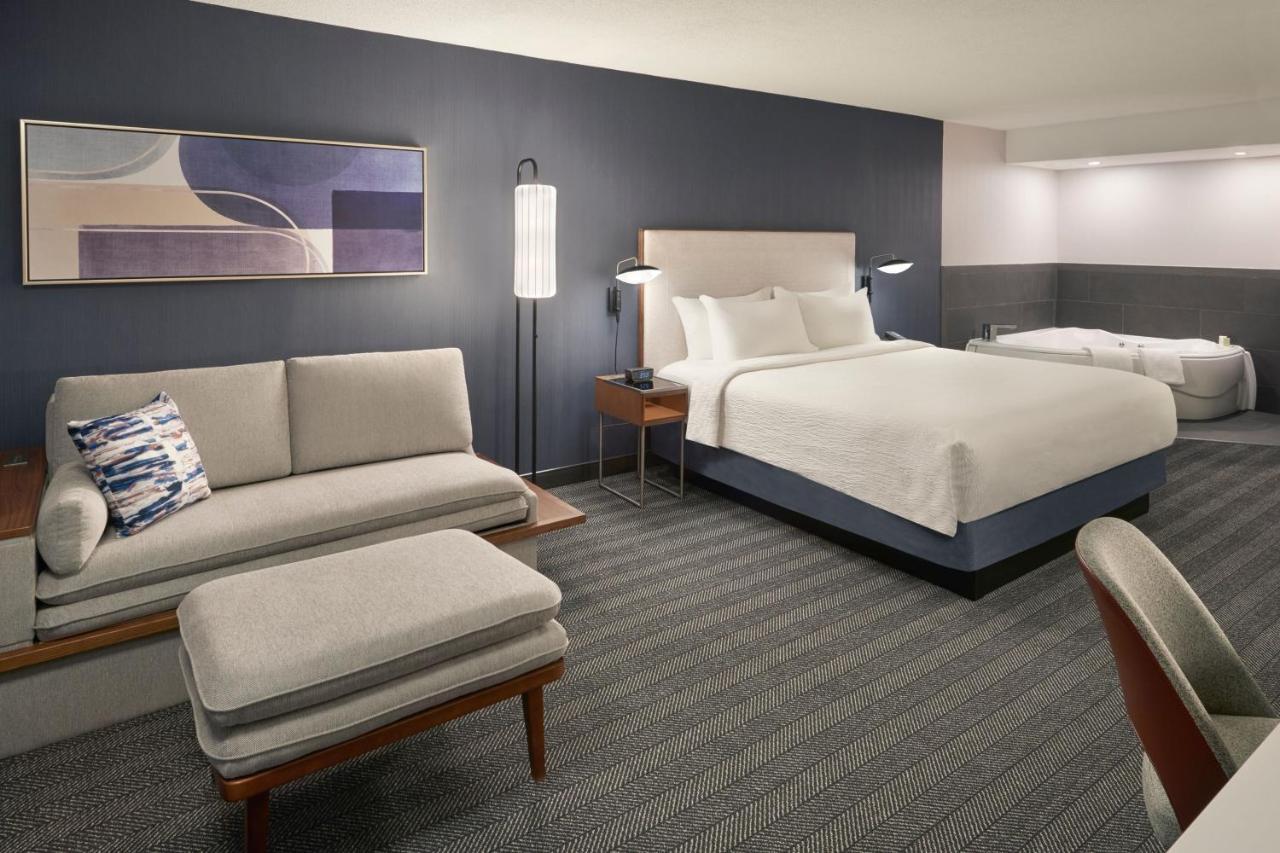 Courtyard By Marriott Toronto Mississauga/Meadowvale Hotell Exteriör bild