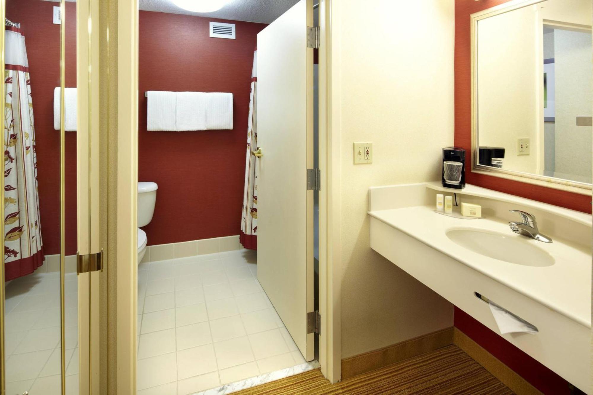 Courtyard By Marriott Toronto Mississauga/Meadowvale Hotell Rum bild