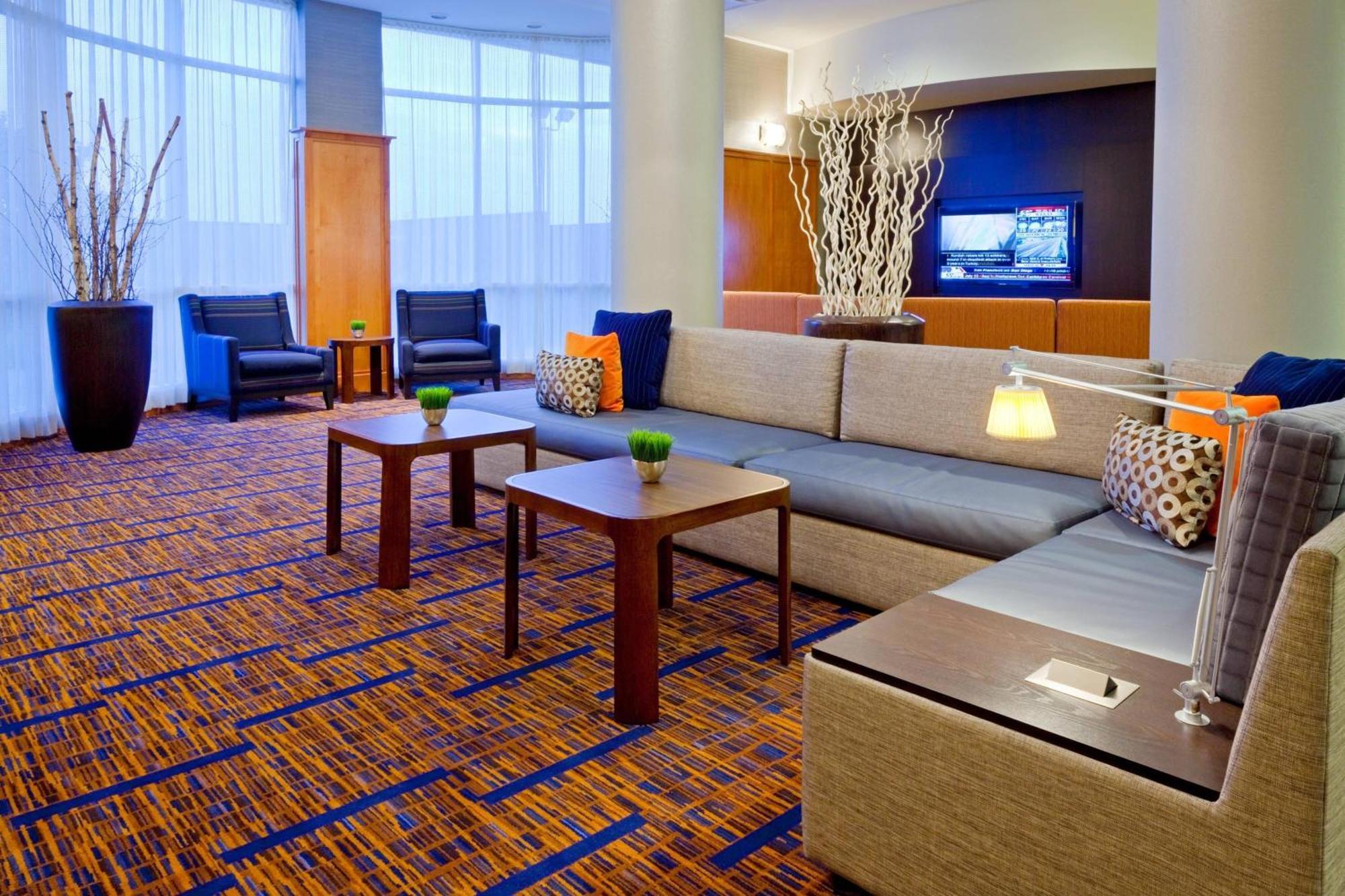 Courtyard By Marriott Toronto Mississauga/Meadowvale Hotell Exteriör bild