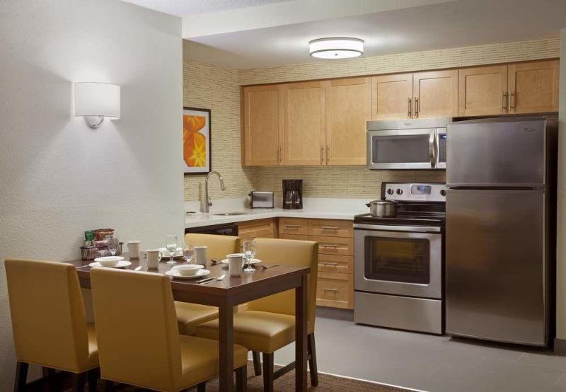 Courtyard By Marriott Toronto Mississauga/Meadowvale Hotell Exteriör bild
