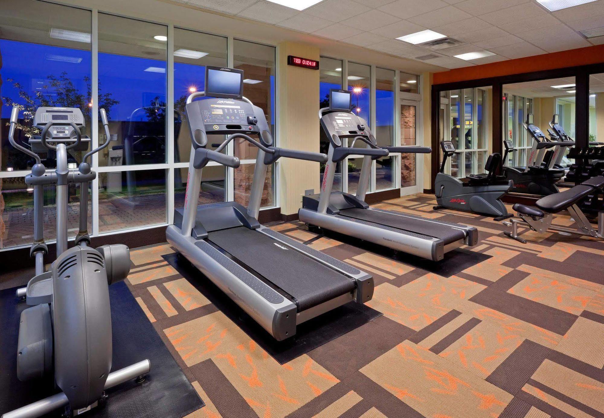Courtyard By Marriott Toronto Mississauga/Meadowvale Hotell Exteriör bild
